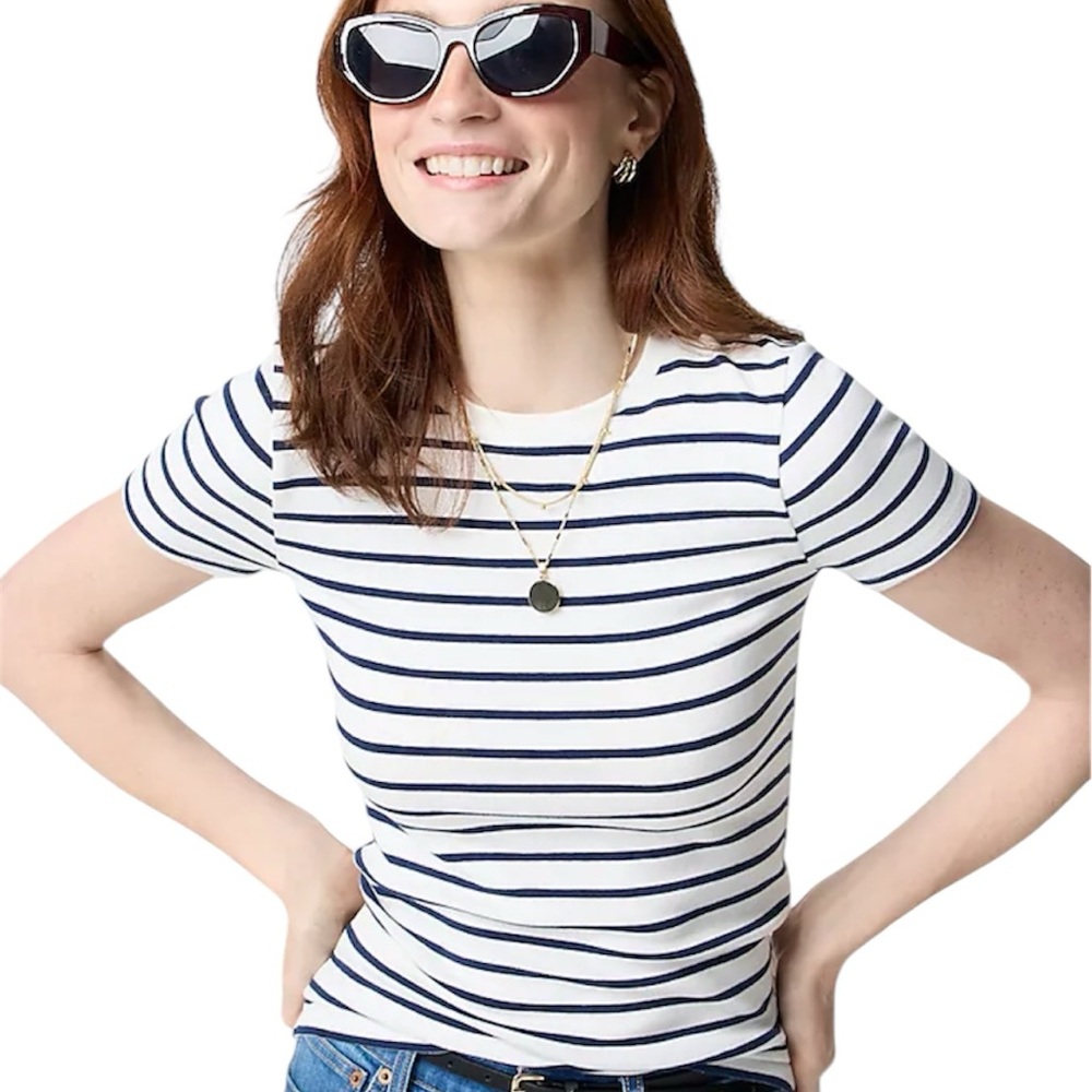 J. Crew Girlfriend Tee Striped Navy and White Short Sleeve Top. Size S. Casual